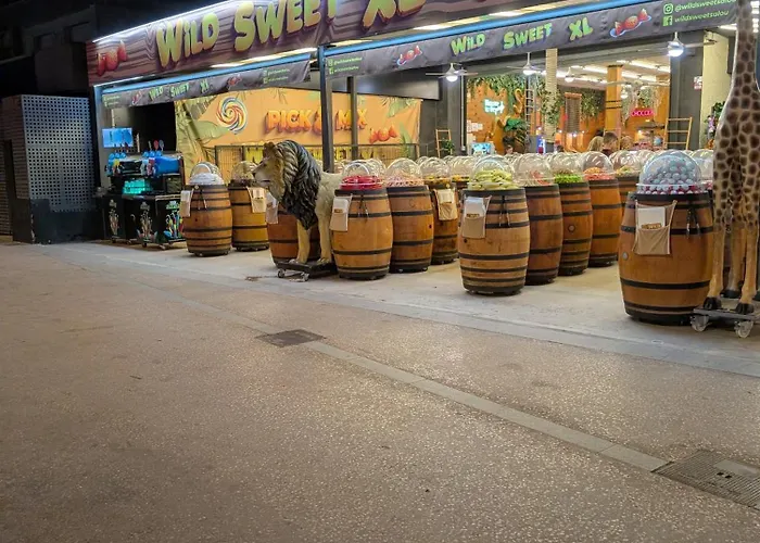 Edificio Cannes شقة سالو